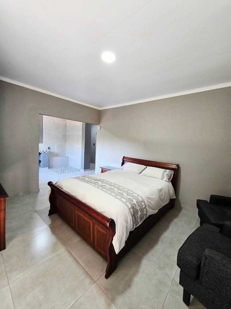 5 Bedroom Property for Sale in Irene Park North West